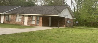 Cheerful 2 Bedroom  2 Bath Duplex in West Rome GA