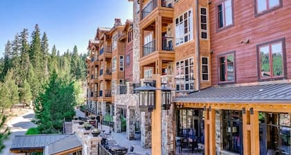 Luxury Ski-In and Ski-Out 2-Bedroom Villa at Hyatt Northstar Lodge