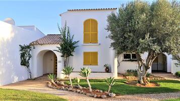 Villa | 2 bedrooms, WiFi
