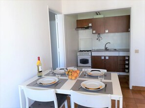 Apartment | 1 bedroom, WiFi - T1 Torre 20 6G M Gico 80M Praia Wi-fi 4 Pessoas (Loulé)