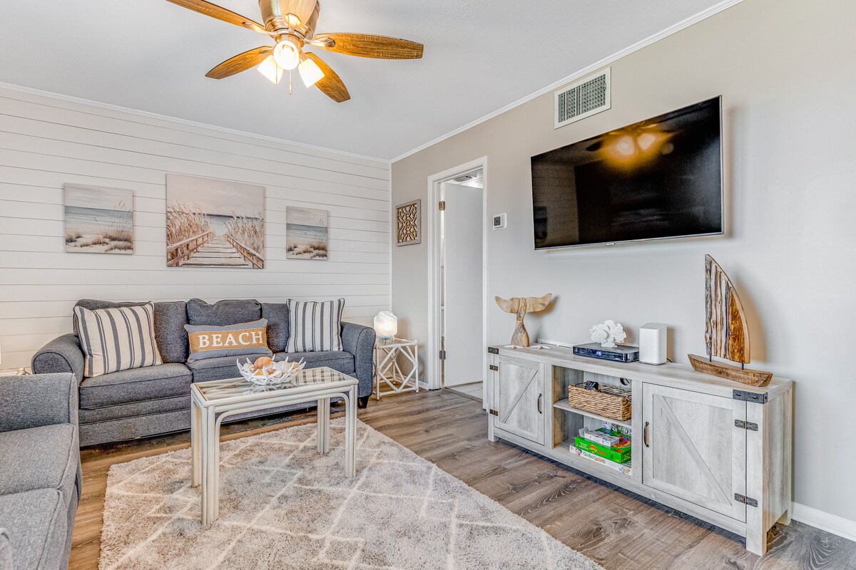 Photo 11 of Dog-friendly condo with private beach access, pools, hot tubs, and central AC