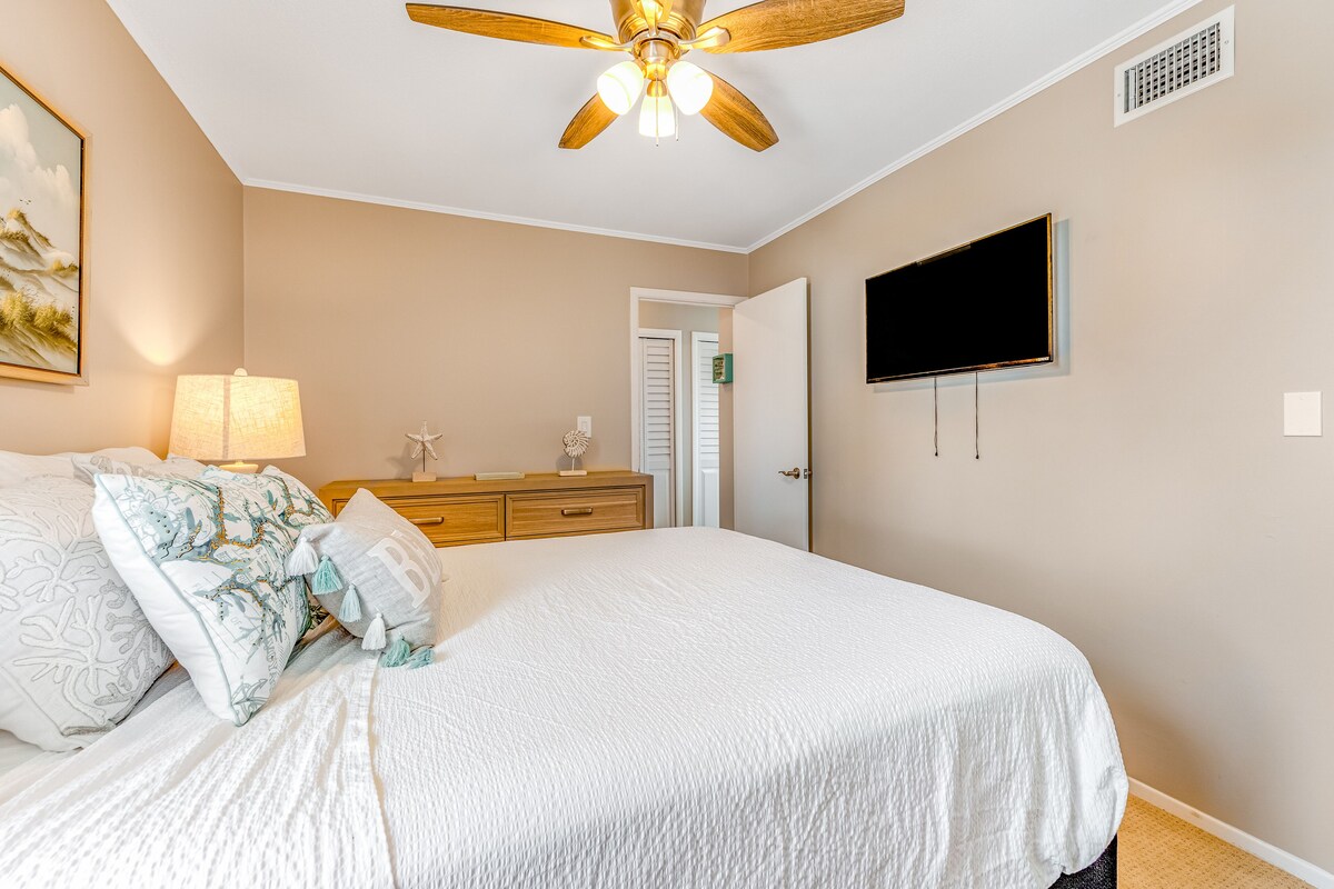 Photo 21 of Dog-friendly condo with private beach access, pools, hot tubs, and central AC