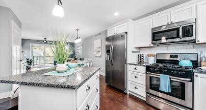 Lakescape Modern 3BD Townhome Downtown Wineries