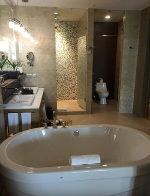 Badewanne, Whirlpool