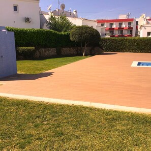 المنطقة المحيطة بالمنشأة