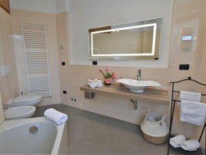 Hair dryer, towels