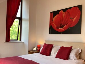 3 bedrooms, iron/ironing board, travel cot, free WiFi