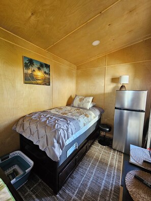 1 bedroom, WiFi, bed sheets