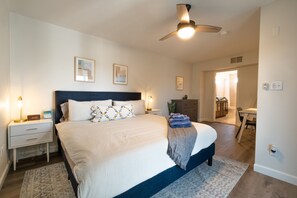 5 bedrooms, desk, iron/ironing board, travel crib