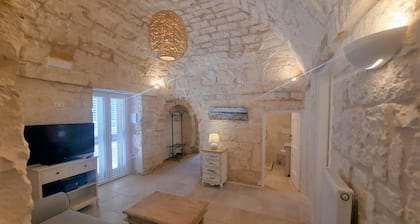 Encantador apartamento de la ciudad, restaurado, típico país de piedra natural atmósfera