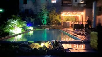 Piscine extérieure, piscine chauffée