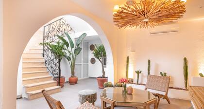 MARE MARIN BOUTIQUE HOTEL