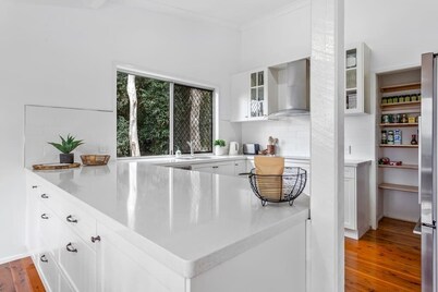 Tree House Toowoomba - Peace & Quiet in tree tops