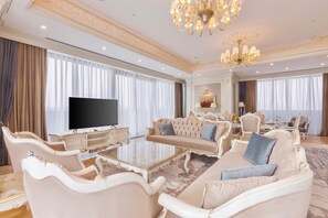 Habitación doble presidencial | Área de sala de estar