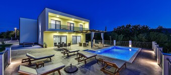 Luxury Vila Elena