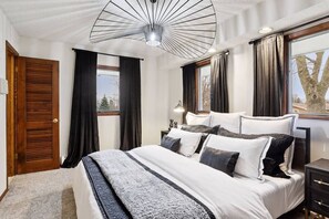 5 makuuhuonetta, silitysrauta/-lauta, vauvan matkasänky, Wi-Fi