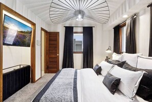 5 bedrooms, iron/ironing board, travel crib, WiFi