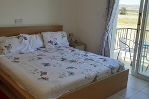 Rumah | 2 kamar tidur, setrika/meja setrika, Wi-Fi gratis, dan seprai linen