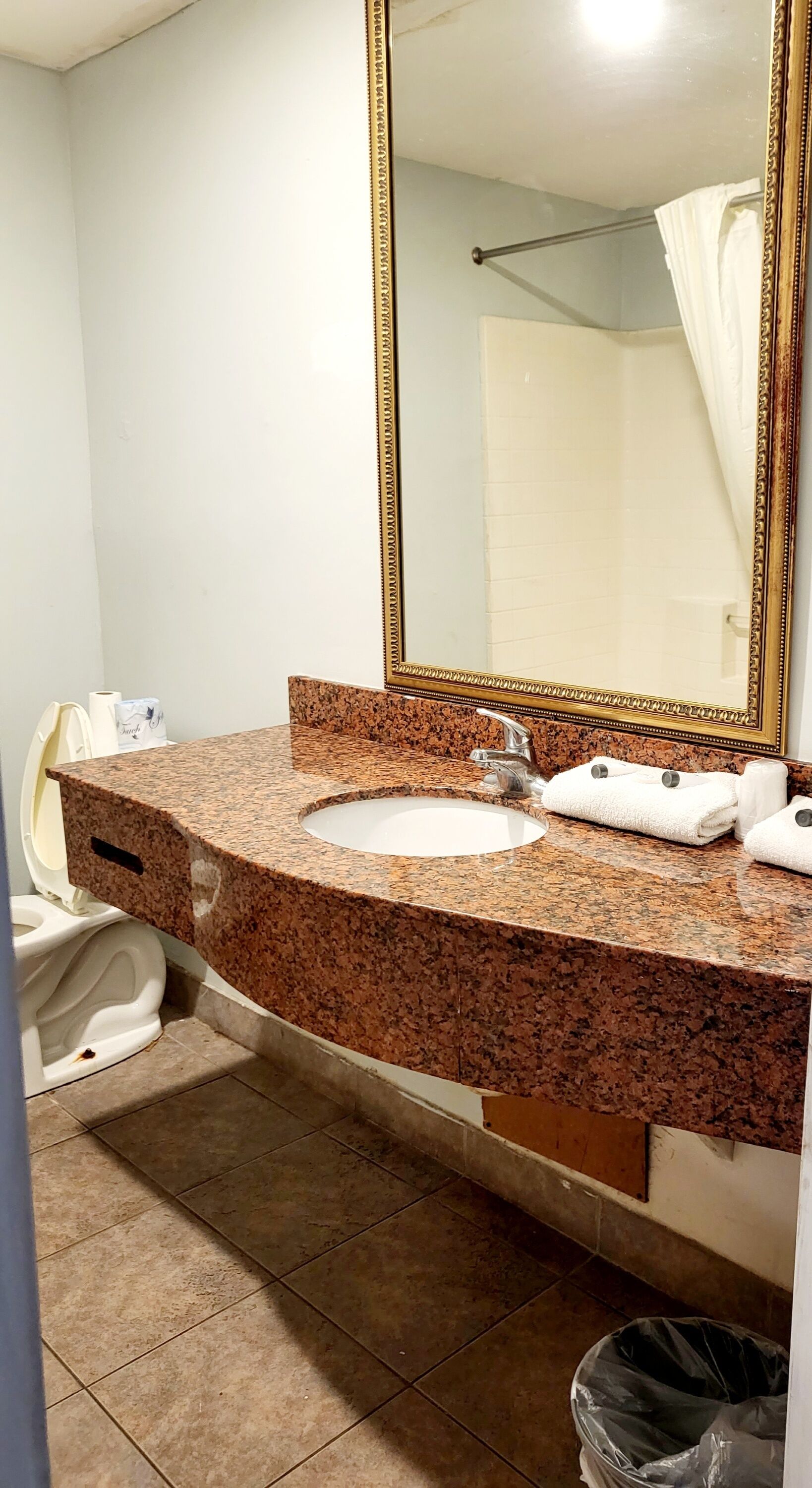 Foto - Metro Inn & Suites