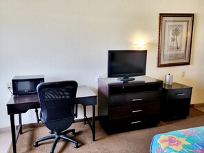 Chambre Simple, 1 très grand lit