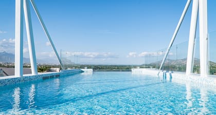 Flamboyan Hotel & Residences