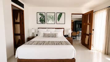 Ropa de cama de alta calidad, edredón, camas Select Comfort y minibar