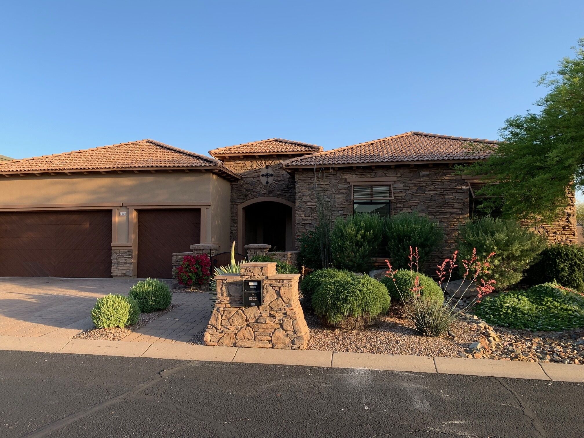 Escape to the Valley of the Sun, Enjoy the Arizona Lifestyle