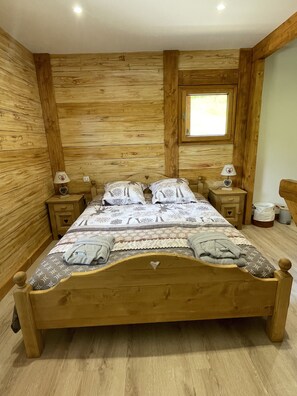 3 habitaciones, tabla de planchar con plancha y wifi gratis 