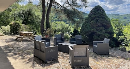 Mountain chalet with panoramic views over the entire valley