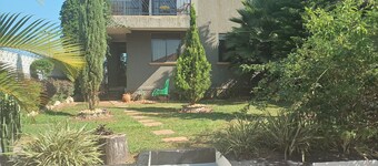 Jacuzzi city home free wifi, netflix