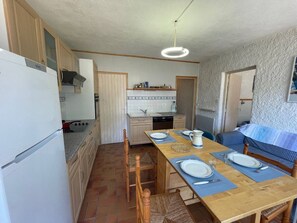 Refrigerador, microondas, horno y lavavajillas 