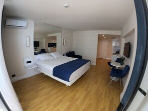 1 bedroom, free WiFi, bed sheets, wheelchair access - ENJOY BATUMI (Batumi)