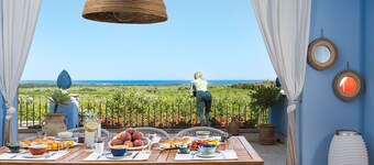 Splendid villa with pool, Vendicari  - DiCasaInSIcilia