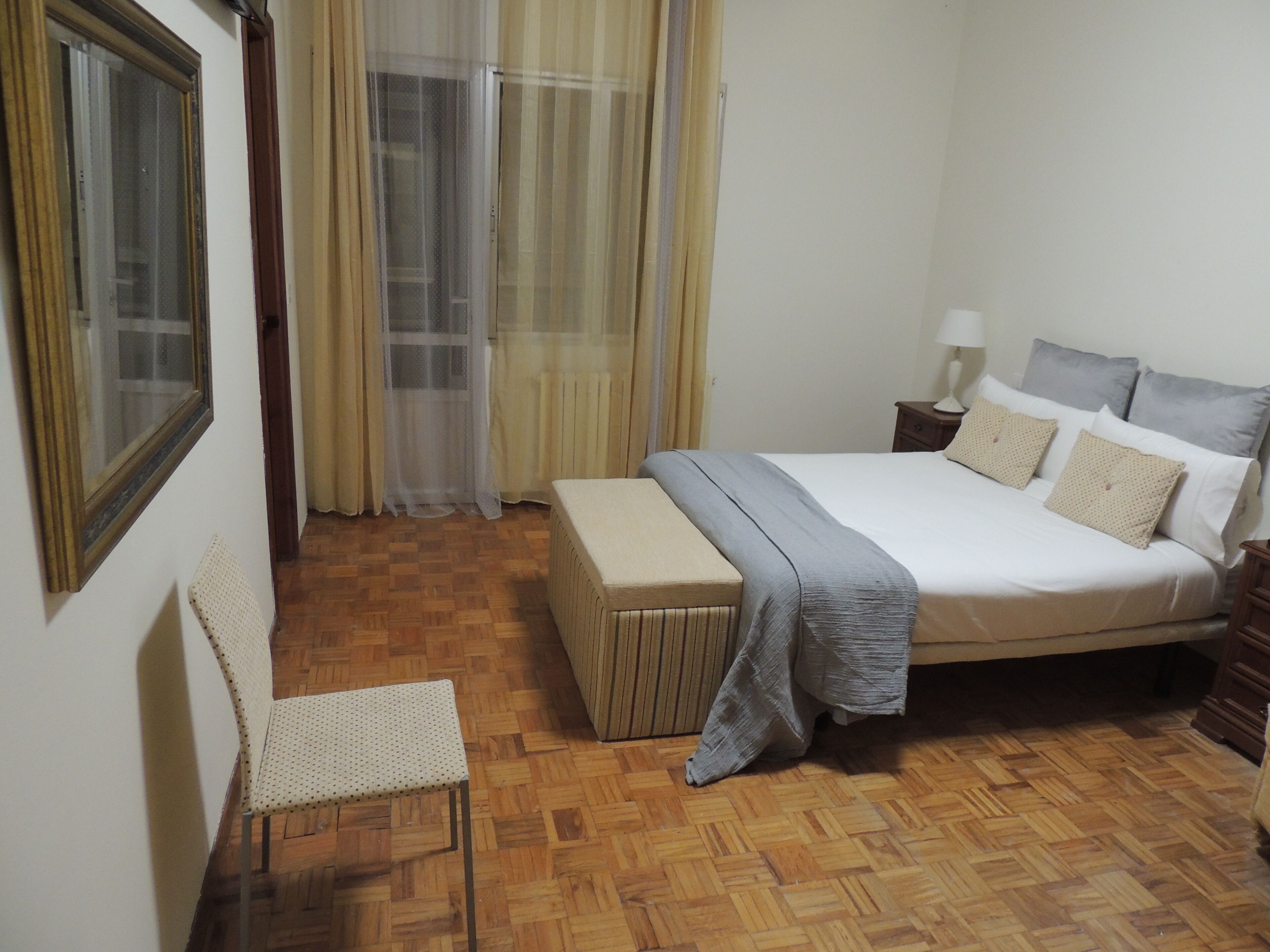 Comfort Room | Free WiFi, bed sheets