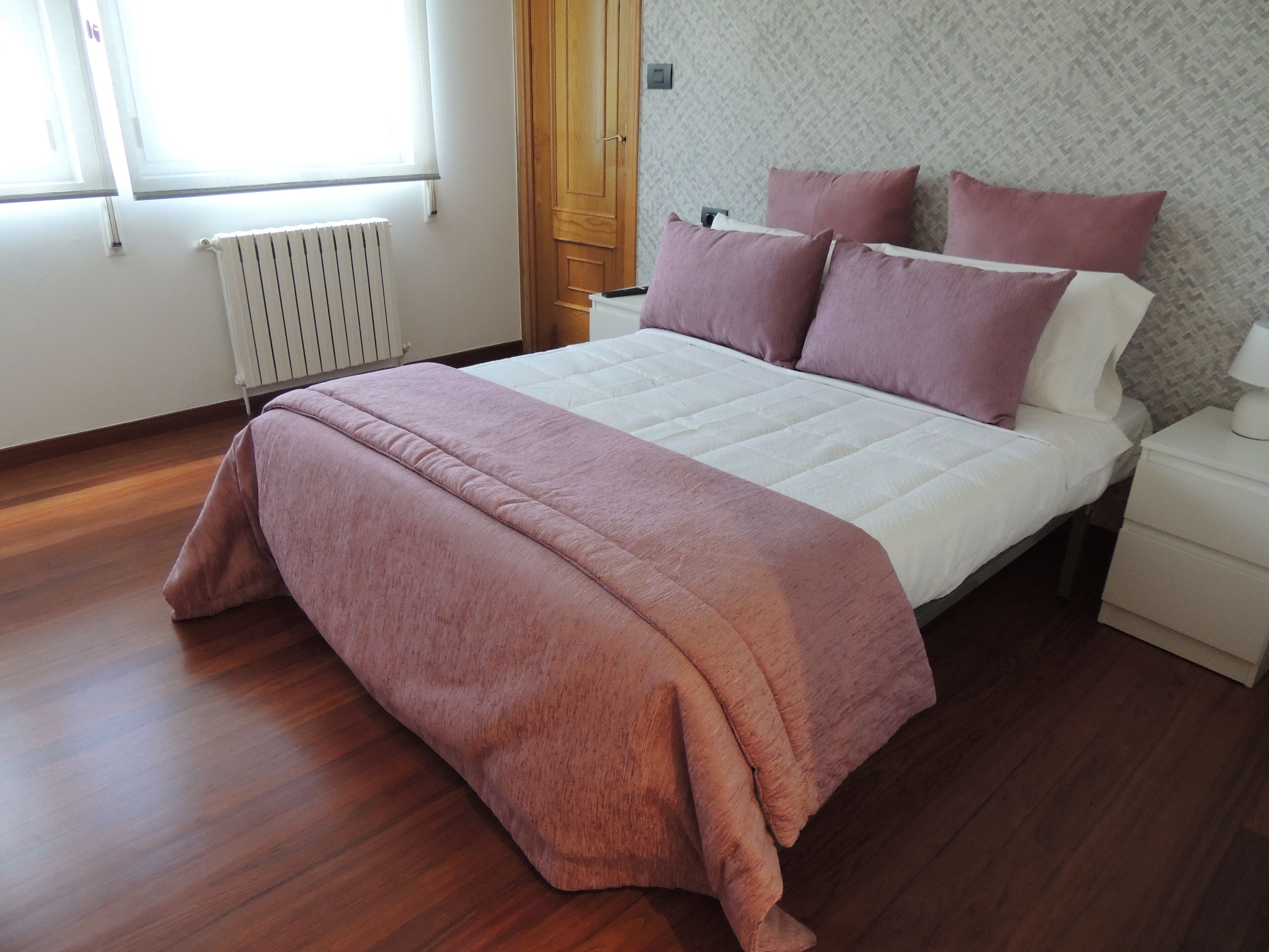 Basic Double Room | Free WiFi, bed sheets