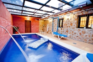 Indoor pool, outdoor pool - Relaxing Villa in Alora (Alora)