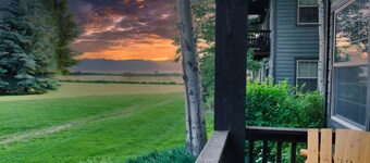 Family Mountain Condo Near Grand Targhee, Yellowstone, Tetons