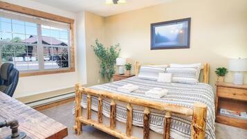 3 chambres, bureau, Wi-Fi gratuit, draps fournis