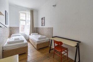 1 bedroom, desk, iron/ironing board, WiFi