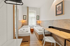 1 bedroom, desk, iron/ironing board, WiFi