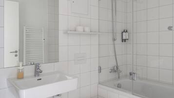 Bathtub, hair dryer