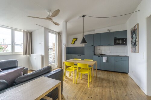 Mooeve Boxi 21 - Top-floor Apartment with balcony