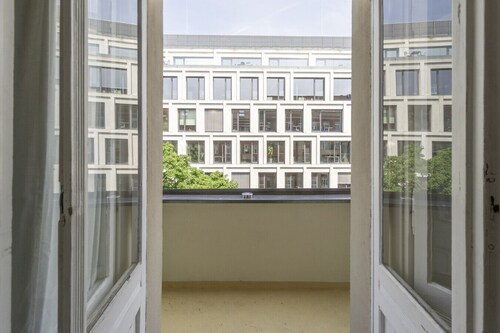 Boxi - Bright Apartment with balcony
