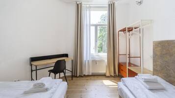 2 bedrooms, desk, iron/ironing board, WiFi