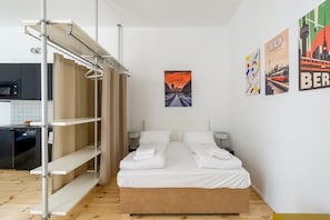 Desk, iron/ironing board, WiFi, bed sheets