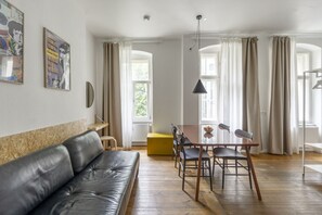 Living area - Mooeve Boxi 16 - Welcoming Studio (Berlin)