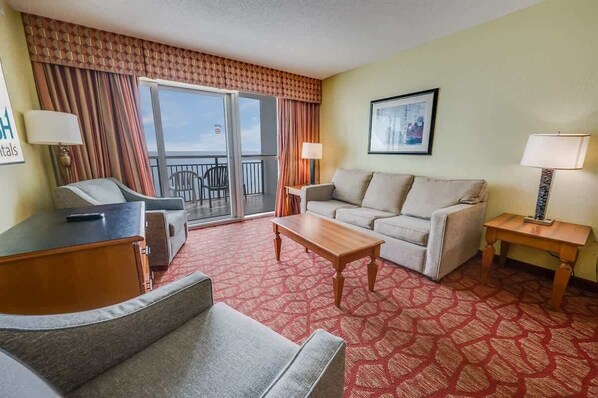 TV - Direct View Centrally located Oceanfront Boardwalk (Myrtle Beach)