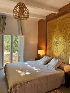 3 bedrooms, free WiFi, bed sheets