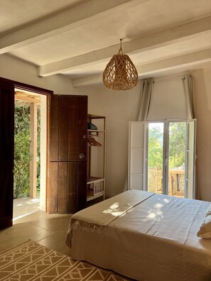 3 bedrooms, free WiFi, bed sheets