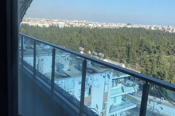 Minibar, caja fuerte, escritorio y espacio para trabajar con un portátil